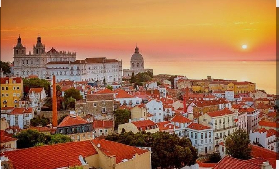 Private Lisbon City Tour with Local Driver-Guide — private tour in Portugal with a local driver-guide